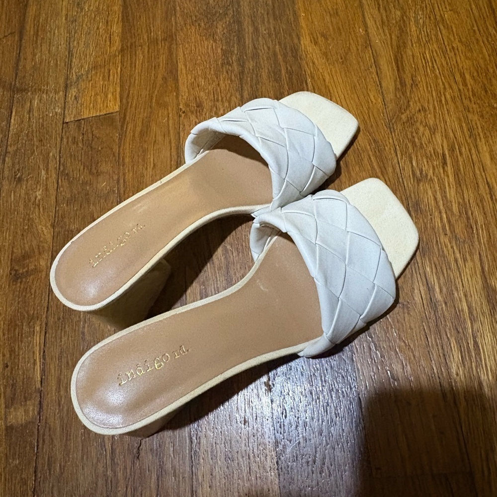 Women's Cream Heeled Sandals